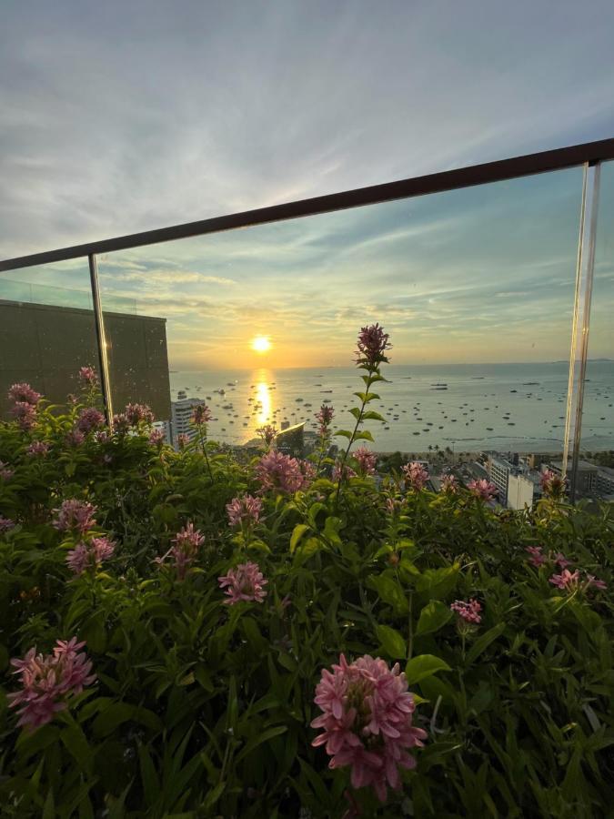 The Edge Central Pattaya Exterior photo